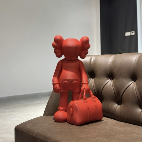 KAWS FİGÜR ÇANTALI KIRMIZI PREMİUM 45 CM