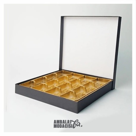 2024 16 GÖZLÜ MODEL TASLAMA CHOCOLATE BOX SİYAH 5 ADET ( 20,5x2,6x19,5 CM )
