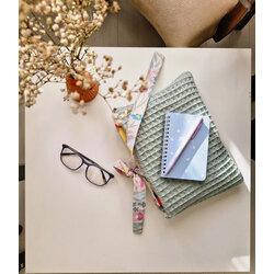 Mint Tablet/Kitap Çantası