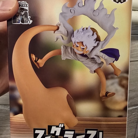 One Pierce luffy gear 5 orjinal figur