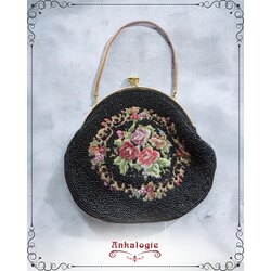 Petitpoint Boncuk işlemeli çanta