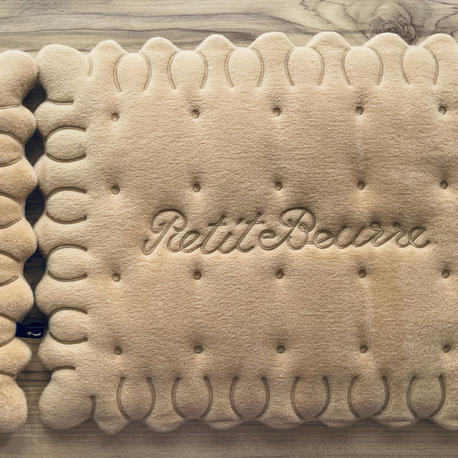 Petite Beure Pillow 