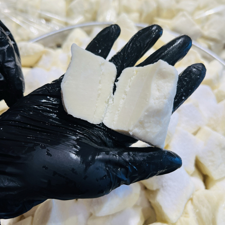 1 kg Tam yağlı keçi Antep peyniri