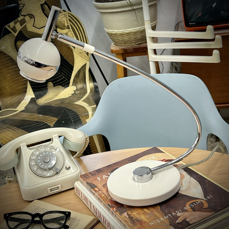 Space Age 'Touch Dimmer Control' Desk Lamp