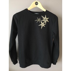 Yıldız Aplikeli Sweatshirt 