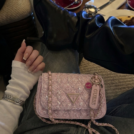 Guess Charm Pink Çanta