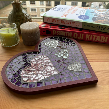 El Yapımı Cam Mozaik Kalp Tasarım
