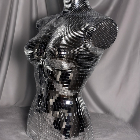 Disco Mirror Bust – Kadın Büst