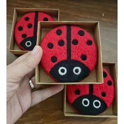 Uğur Böceği Desenli Keçe Sabun