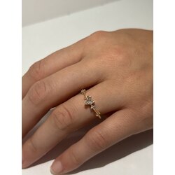 Minimal Kalp Beyaz Taşlı 14 K Gold Altın Kaplama Yüzük
