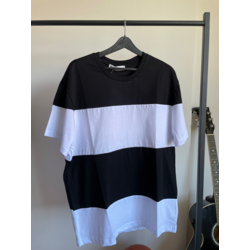 Siyah Beyaz Çizgili Oversize Tişört