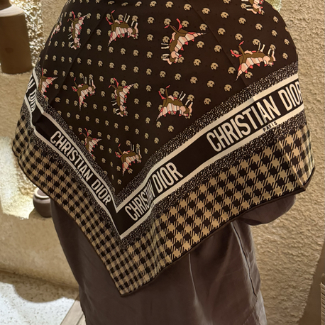 Dior Omuz Şalı