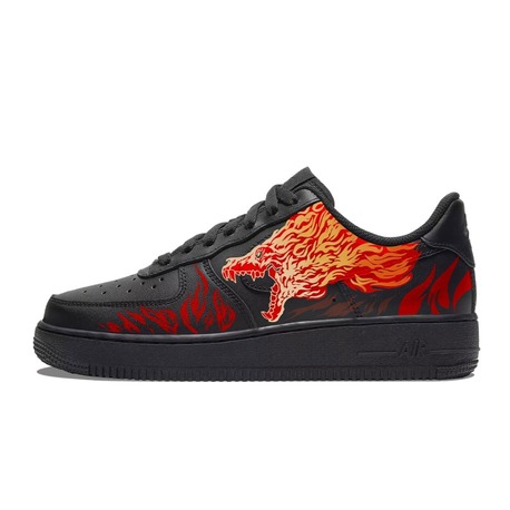 Howl Sneaker