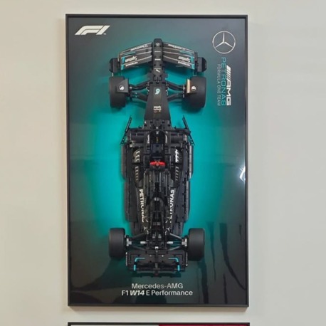 LEGO Technic Mercedes W15 F1 Lego Tablo
