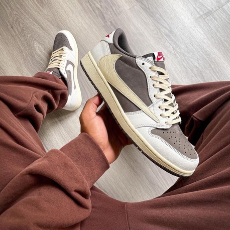 Nike Air Jordan 1 Retro Low OG SP Travis Scott Reverse Mocha