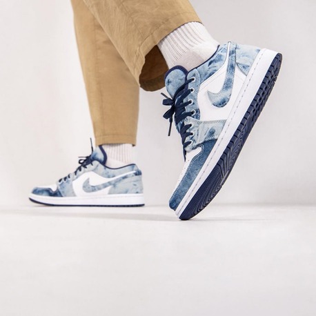 Nike Air Jordan 1 Low SE Washed Denim