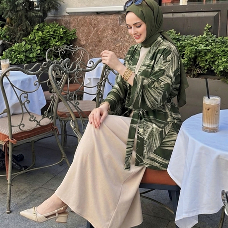 Cesika Kimono & Bej İç Elbise