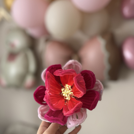     Fuchsia Bloom Lamp