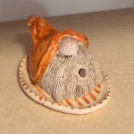 Dekoratif gnome tütsülük