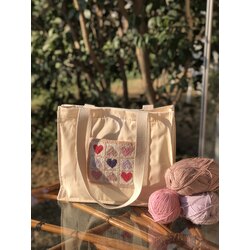 Kalp Punch Nakışlı Büyük Boy Kanvas Çanta (Ön Sipariş)