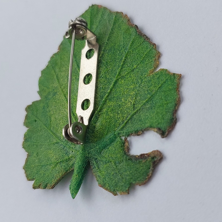LEAF pin