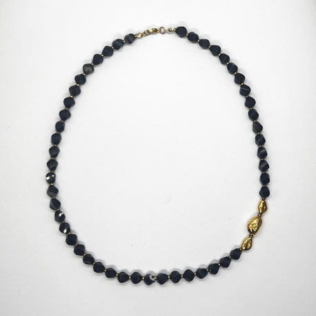 NOIR BLACK