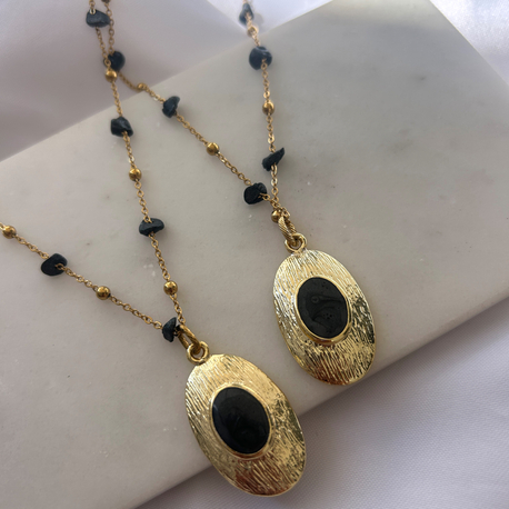 Maelis Necklace (Black)