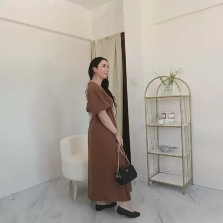 V yaka müslin elbise tarcın