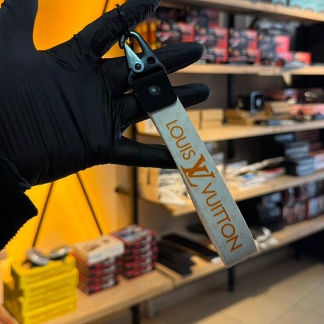 1. KALİTE ANAHTARLIK LOUIS VUITTON BEYAZ + SARI