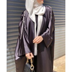 İpek Saten Omuzları Taşlı Abaya