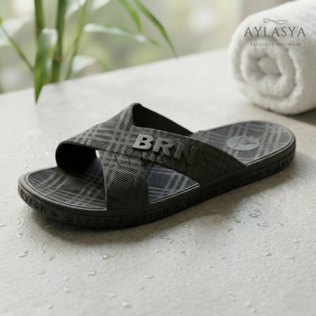 Byron Siyah Çapraz Bantlı Kaydırmaz Taban Kalın Banyo, Tuvalet ve Havuz Terliği