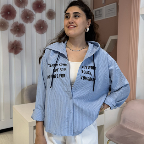 Mavi Çizgili Kapüşonlu Tensel Gömlek