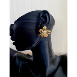 İnci Detaylı Gold Küpe