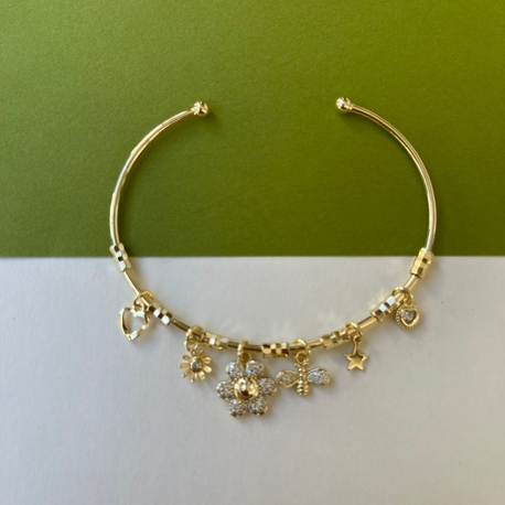 charm bileklik 