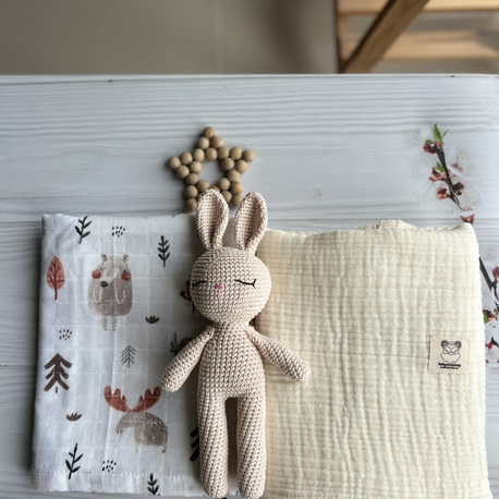 Açık krem rengi amigurumi tavşan-müslin set