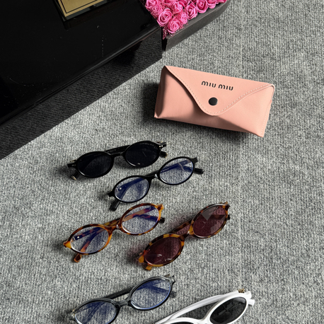 Miu Miu SMU04Z  İthal Güneş Gözlüğü 