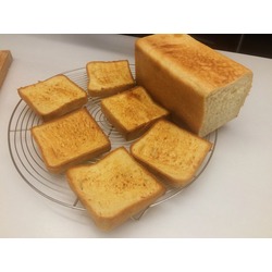 Ekşi Mayalı Tost Ekmeği