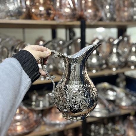 Çiçek Desenli Nikelli Bakır Sürahi