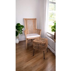 Rattan berjer ve çok işlevli tabure takımı