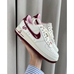 Air Force 1 Valentine’s Day Beyaz