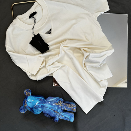Prada yaka detay tshirt