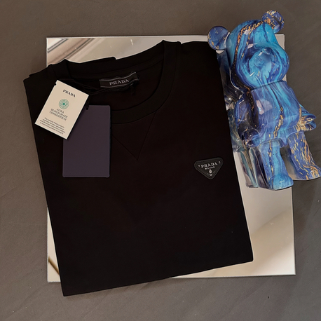 Prada deri yan logo tshirt