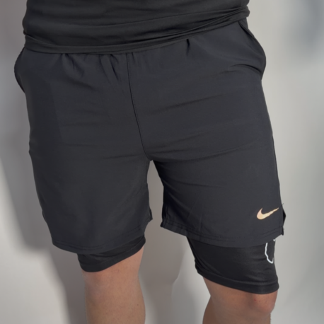 Nike Stride Kısa Taytlı Şort