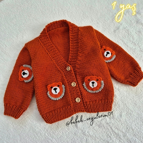 1 Yaş Bebek Hırkası