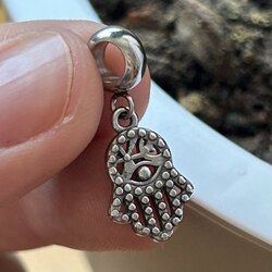 Fatma Ana Eli Charm