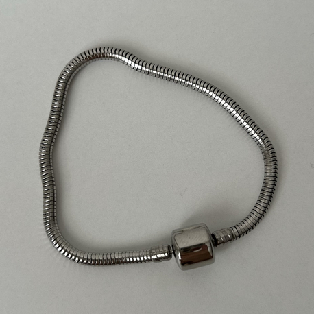 Gümüş Renk Çelik Pandora Bilekliği