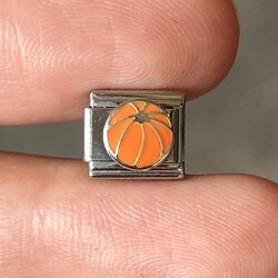 Basketbol Topu Kabartmalı