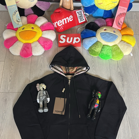 Burberry Classic “Zip Up”
