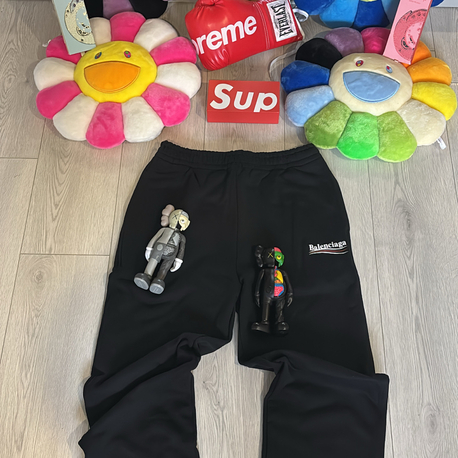 Balenciaga “Baggy”