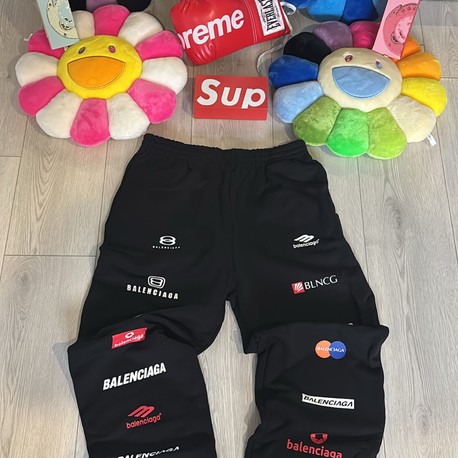 Balenciaga “Baggy”